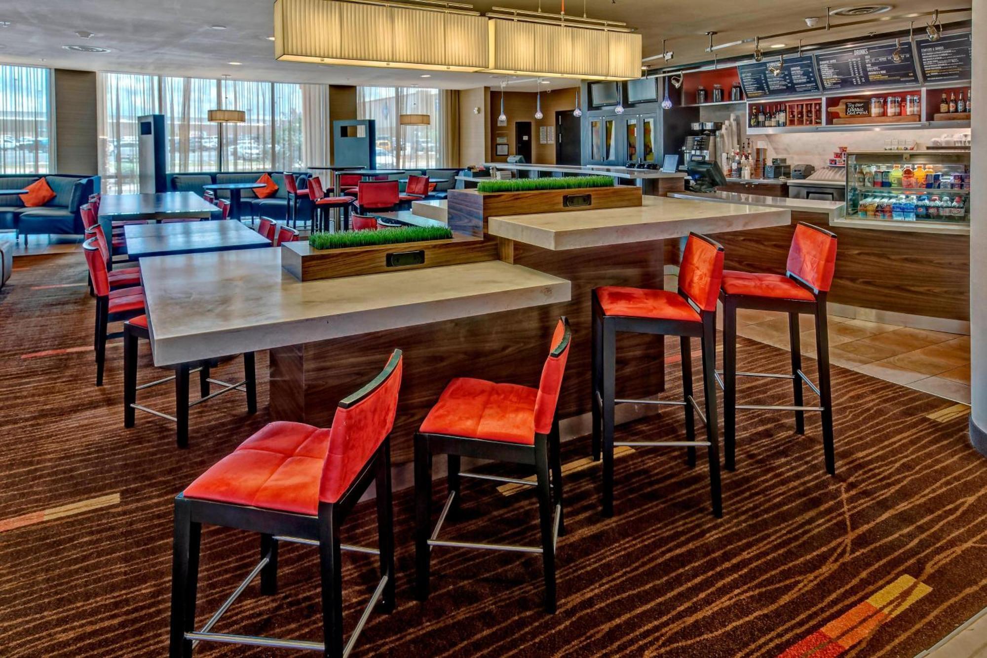 Courtyard By Marriott Midland Hotel Eksteriør billede